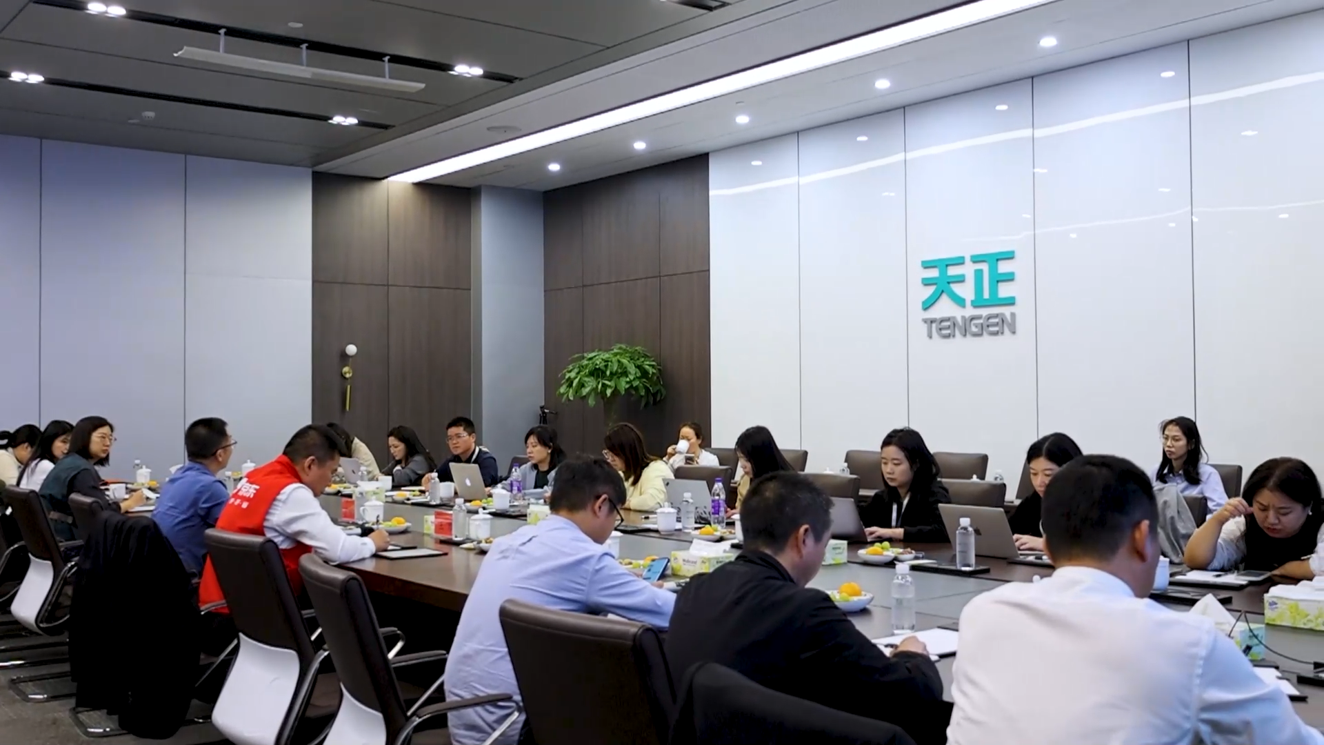 京东工业走进云顶集团，探访产业数智化之路！